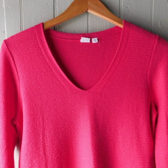 🐾GAP Bright Pink Sweater🐾 - Picture 8 of 9